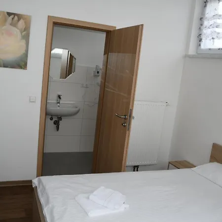 Zimmervermietung Hostal *