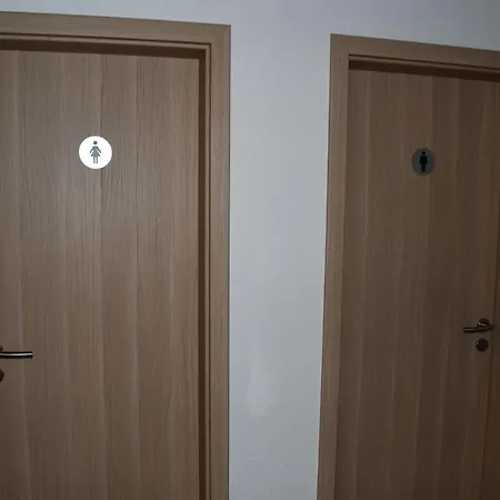 Zimmervermietung Hostal Ludwigsburg